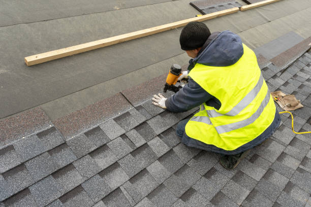 Best Flat Roof Repair Services  in Millersburg, OH